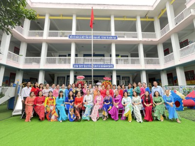TẬP THỂ CBGVNV TRƯỜNG MN HOA PHƯỢNG