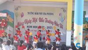 Tiết mục múa minh họa bài "Trái đất này là của chúng mình"