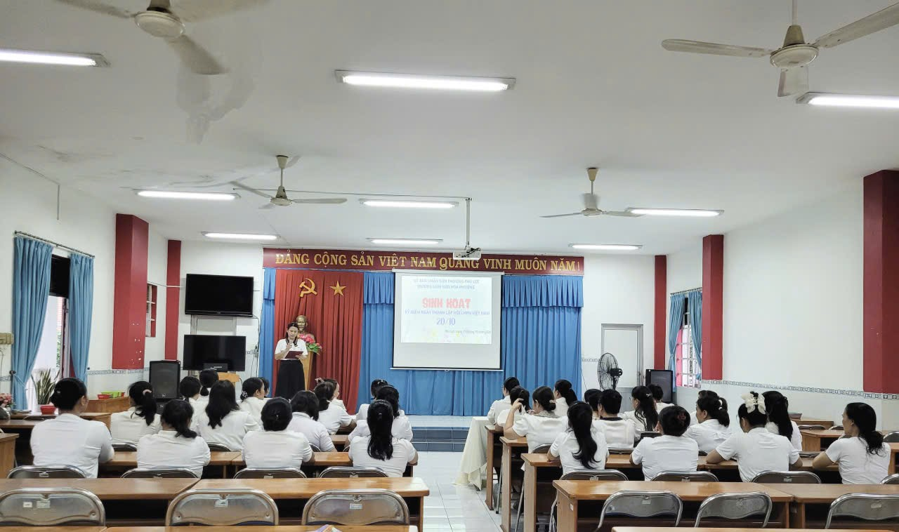 Trường mầm non Hoa Phượng tổ chức kỉ niệm 95 năm ngày Phụ nữ Việt  Nam 20/10/1930- 20/10/2025