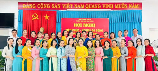 HỘI NGHỊ VIÊN CHỨC, NGƯỜI LAO ĐỘNG TRƯỜNG MN HOA PHƯỢNG