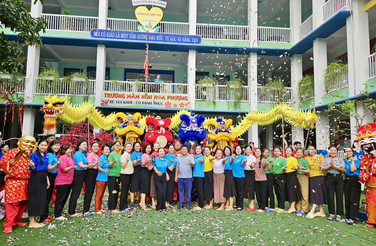 HOẠT ĐỘNG MÚA LÂN SƯ RỒNG - TRƯỜNG MN HOA PHƯỢNG