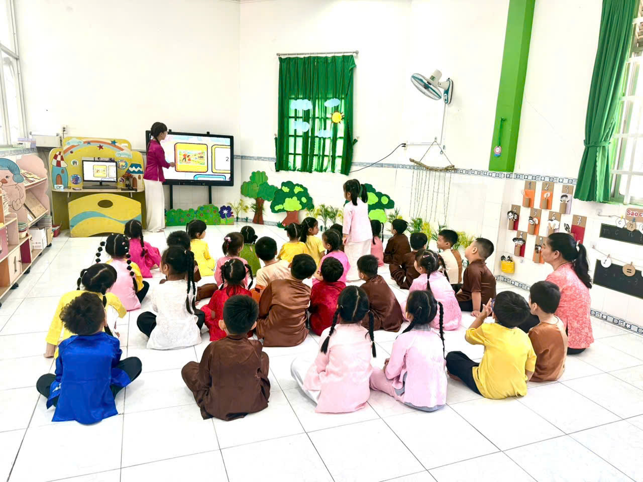 KCTT "BÉ VỀ THĂM QUÊ"- CÁC BÉ LỚP LÁ 1