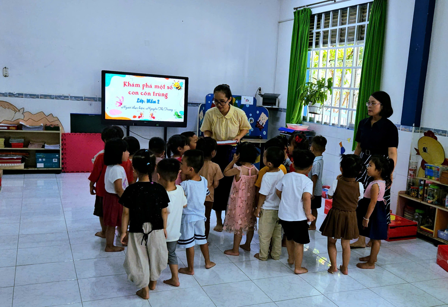 HOẠT ĐỘNG KPKH “MỘT SỐ CON CÔN TRÙNG” - LỚP MẦM 2