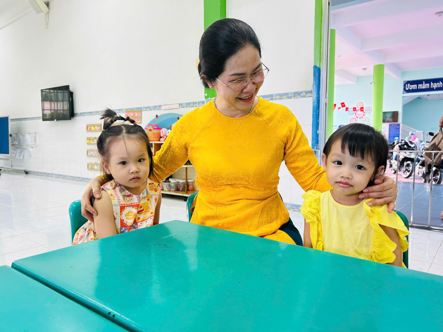 TRƯỜNG MN HOA PHƯỢNG HƯỞNG ỨNG TUẦN LỄ ÁO DÀI VIỆT NAM